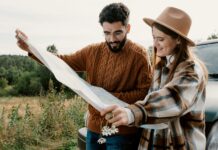 Drzna tatvina: Neznanca z zemljevidom ukradla denarnico iz torbice oškodovanke