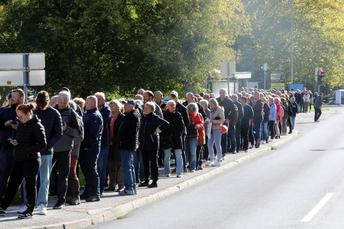 Kaj se je dogajalo na Vrhniki danes?