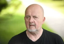 Zmago Jeliničič Plemeniti brez dlake na jeziku: nikoli se ni tako kradlo kot se danes