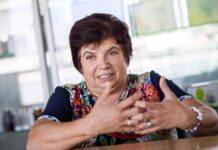 Kraljica zaslonov ali manipulacija? Herta Kosmina, ki prepriča in šokira hkrati