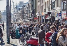 Koliko ljudi se je v 30 letih izselilo iz sosednjih držav – nekoč držav vzhodnega bloka?