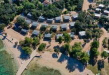 Slovenci, pozor: vaše mobilne hišice na Hrvaškem morda niso več zakonite kamp Lopari/Lošinj