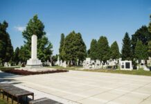 Najdražji grobovi v Sloveniji: šokantne razlike in prostorska stiska, ki že ogroža pokopališča vir/visitptuj.eu