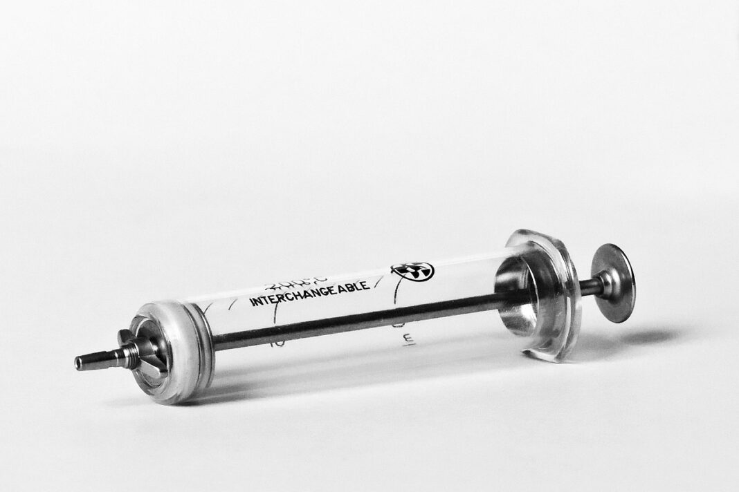 syringe-3805817_1280