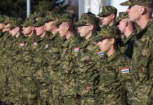 Evropa se pripravlja na najhujše: Hrvaška znova uvaja vojaški rok