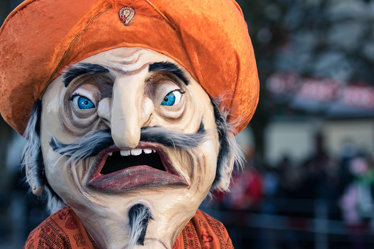 Pust na Notranjskem: kam na karneval, če želite doživeti pravo tradicijo?