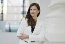 Urška Bačovnik Janša prevzela pozornost na soočenjih POP TV, a kje je bila Tina Gaber Golob?