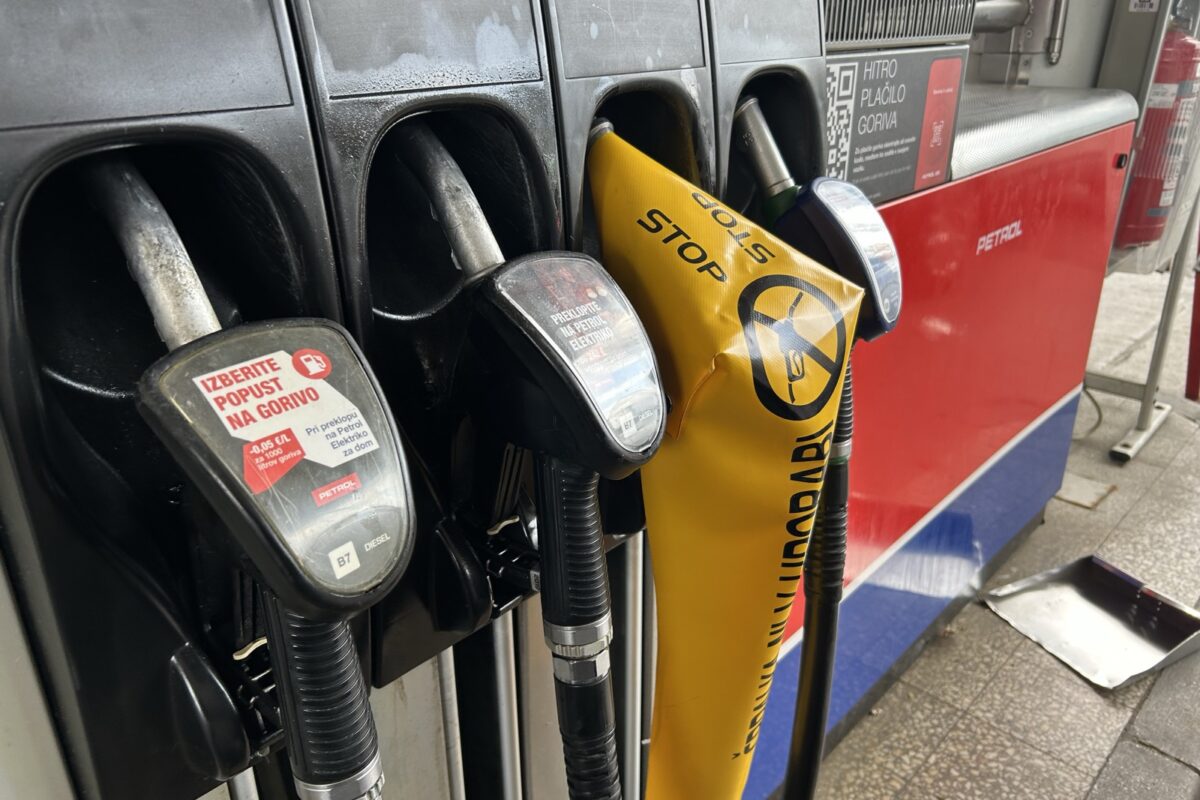 Pozor: kako preprečiti, da napolnite avto z gorivom polnim usedlin?