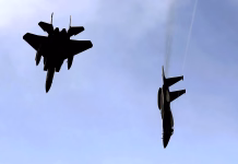 Dirka smrti v iranskih gorah: Kdo bo prvi našel sestreljenega ameriškega pilota?