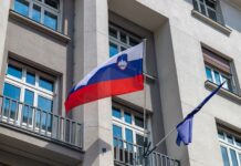 TIHI SIGNALI IZ ULIC: Dan OF izgublja pomen – je to le praznik À la carte?