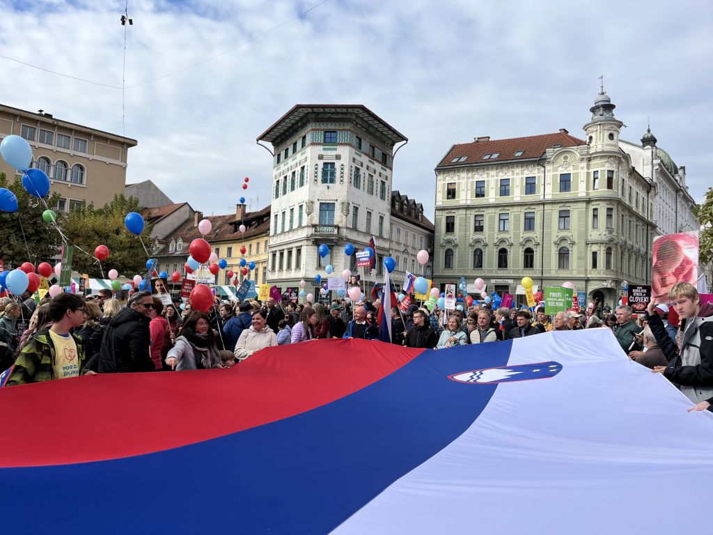 Pohod za domovino 2026 bo povezal Slovenke in Slovence po vsej državi
