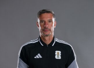 Ko je ves svet gledal, je imel piščalko Slovenec: Slavko Vinčić vodil finale za zgodovino