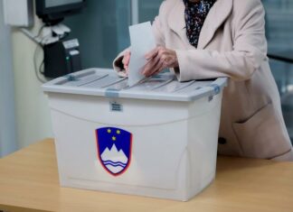 Referendumska vojna se začenja: štiri glasovnice na isti dan, Vrtovec pa levici očita ‘obup in histerijo’ referendum, chat gpt